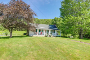 Weaverville Cottage Fishing Pond and Mountain Views